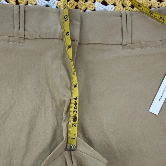 New NWT Joe B Benbasset High Waist Tan Khaki Women's Shorts Size 13 Stretch - Picture 9 of 10